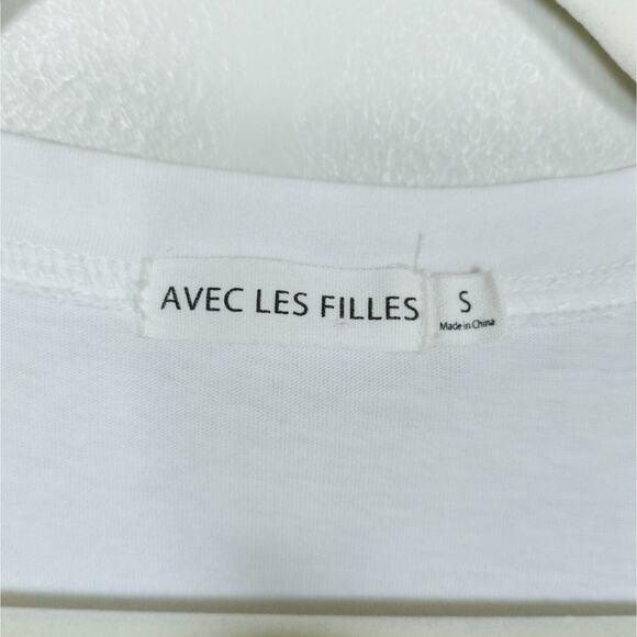 AVEC LES FILLES V-neck Tee Shirt - Picture 4 of 5